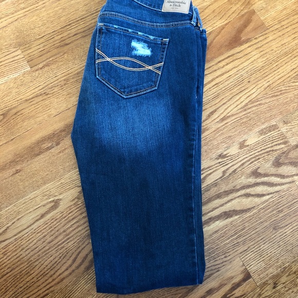 Abercrombie & Fitch Distressed Bootcut Jeans - Picture 4 of 8